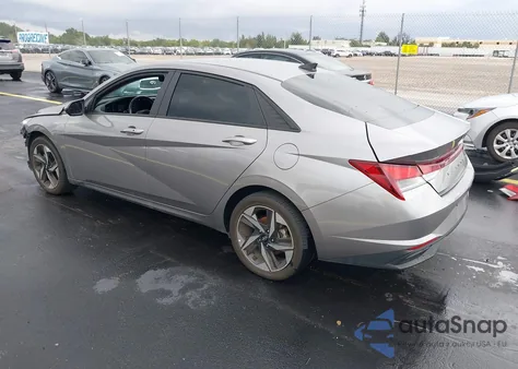 2023 Hyundai Elantra Sel z USA, uszkodzony, nr VIN KMHLS4AG6PU428910